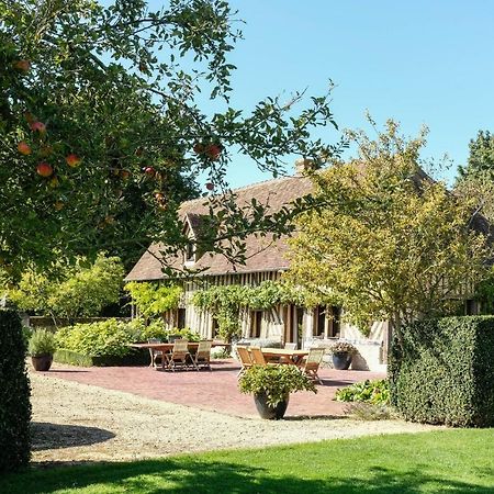 Maison Jardin Gaillard disposant d'une piscine chauffée Bieville-en-Auge Exterior foto