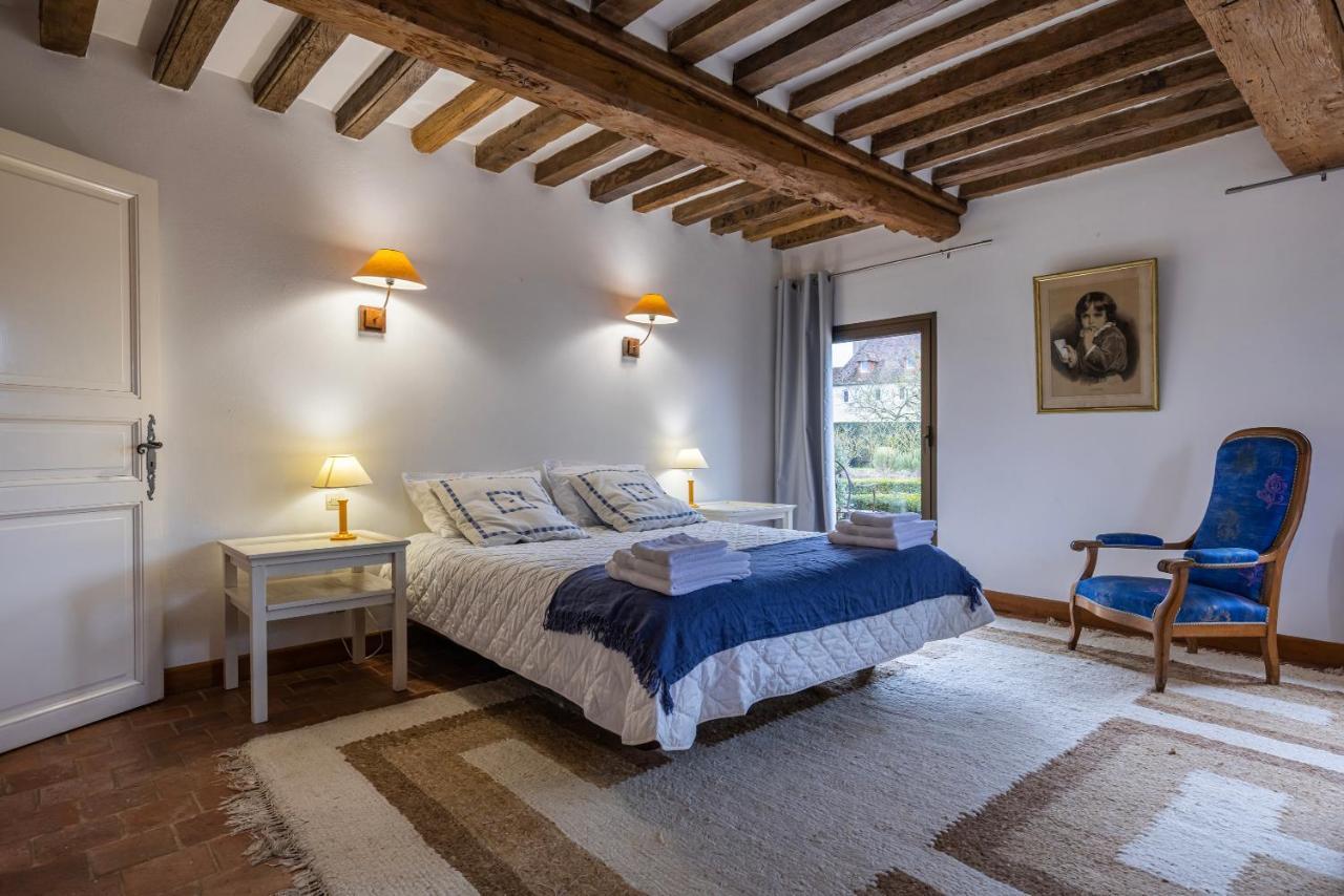Maison Jardin Gaillard disposant d'une piscine chauffée Bieville-en-Auge Exterior foto